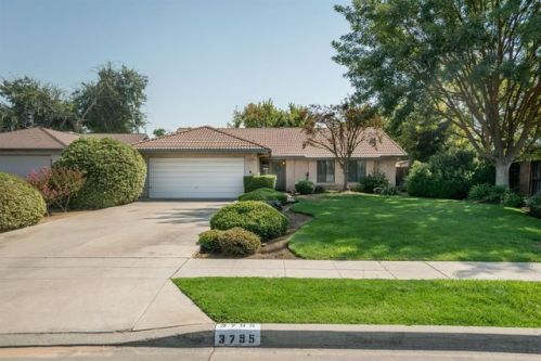 3795 Dakota Ave, Fresno, CA 93722-4784