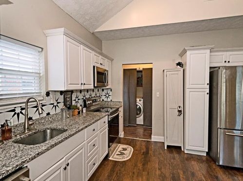 527 Park Ave, Canonsburg, PA 15317-3772