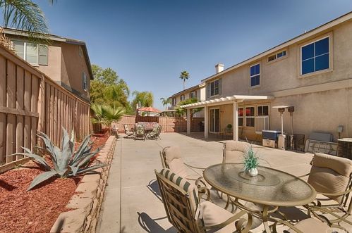 19515 Palomar St, Lake Elsinore CA  92530-6393 exterior