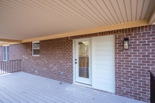 450 Pickett Dr, Covington KY  41011-1861 exterior