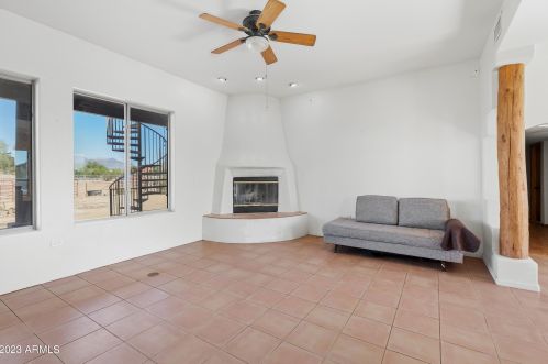 36706 20th St, Phoenix, AZ 85086-9351