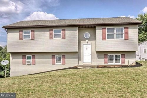 45 Wolf Bridge Rd, Carlisle, PA 17013-8816