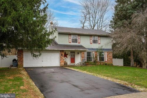 340 Concord Cir, Southampton, PA 18966-4409