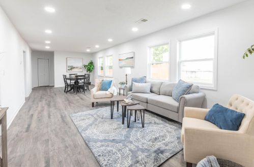 141 Mclene Ave, London OH  43140-1165 exterior