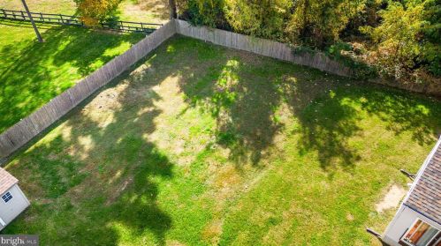 515 Florence Fields Ln, New Castle DE  19720-8752 exterior