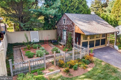254 Leopard Rd, Berwyn, PA 19312-1872