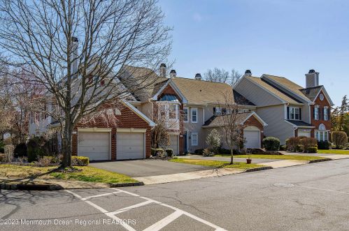 11 Manor Ct, Belmar, NJ 07719-3649