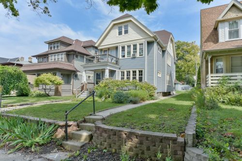 2122 Cambridge Ave, Milwaukee, WI 53202-1014