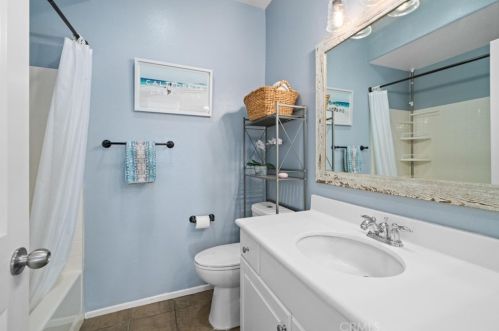 8146 Parkside St, Chino CA  91708-9313 exterior