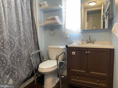 608 Park View Dr, Richmond National Battlefiel VA  22835-4805 exterior