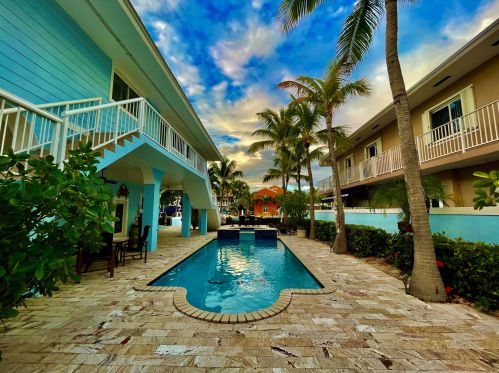 482 Bahia Ave, Key Largo FL  33037-4347 exterior