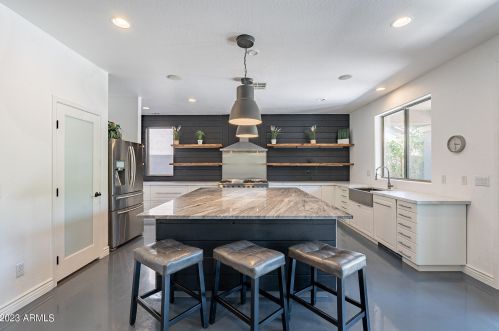 14411 Poinsettia Dr, Sun City AZ  85379-4384 exterior