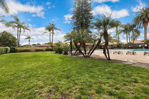 1820 Commonwealth Ave, Fullerton CA  92831-4825 exterior