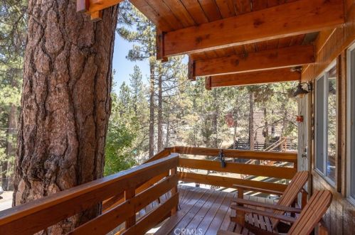 108 Aeroplane Blvd, Big Bear City, CA