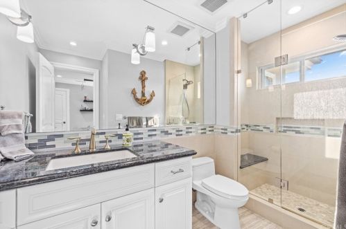 1921 Windward Ln, Newport Beach CA  92660-3816 exterior