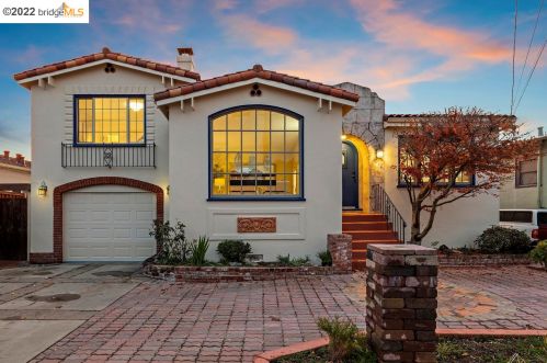 3012 Acton St, Berkeley, CA 94702-2707