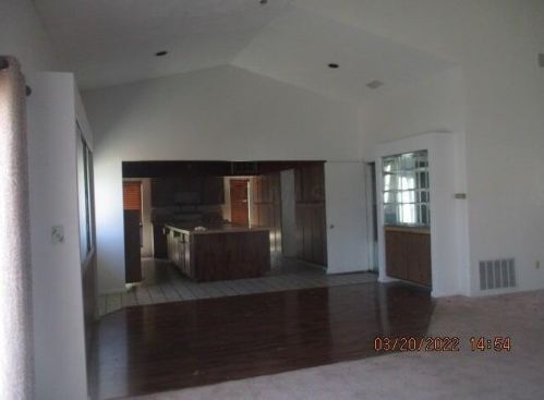 1855 Beacon St, Washington Ch OH  43160-1759 exterior