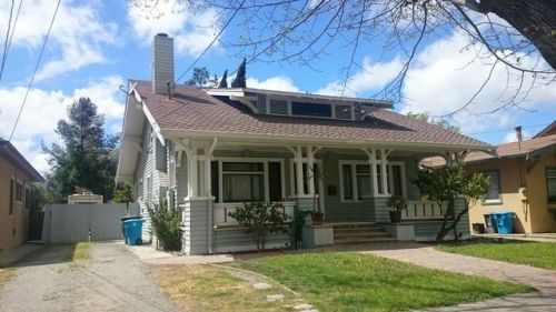1064 Monterey St, Hollister, CA 95023-4705