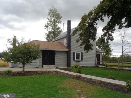 570 Zion Rd, Carlisle PA  17015-7111 exterior
