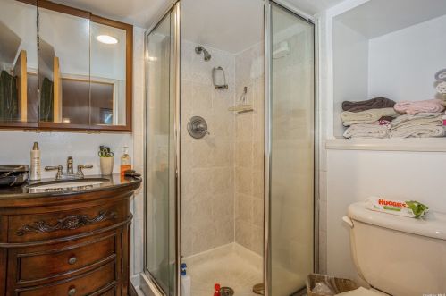 79 Somerset Ave, Manor Park NY  11950-4224 exterior