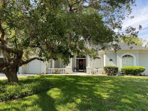 4 Honeysuckle Dr, Homosassa, FL 34446-4930