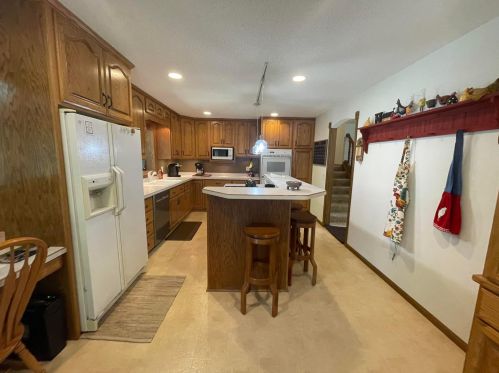 1450 15th St, Willmar MN  56201-2071 exterior