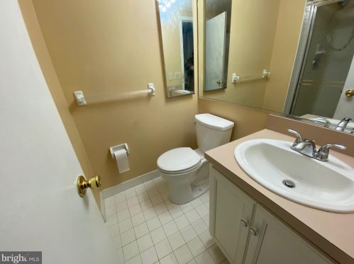 408 Sayre Dr, Princeton NJ  08540-5853 exterior