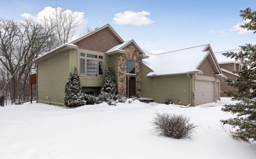5277 Fenson Ct, Lino Lakes, MN 55038-8006