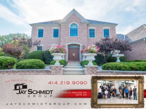 13815 Hawks Landing Rd, Thiensville, WI 53097-1423