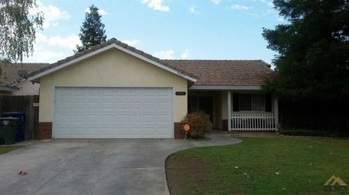 5303 Sunburst Ct, Bakersfield, CA 93313-5180