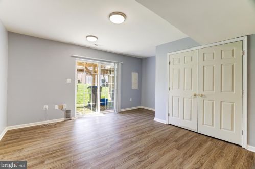 3581 Sherbrooke Cir, Woodbridge VA  22192-7033 exterior