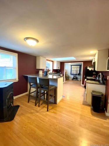 4 Poulin Dr, Putnam CT  06260-1010 exterior