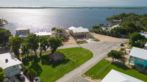 120 1st St, Key Largo FL  33037-4856 exterior