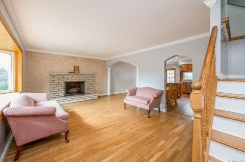 27 Goodwin Ave, White Plains, NY 10607-1013