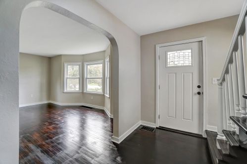 2236 Burnett Rd, Springfield OH  45505-3428 exterior