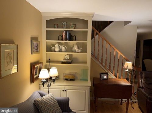 151 Gleneagles Ct, Blue Bell, PA 19422-3244