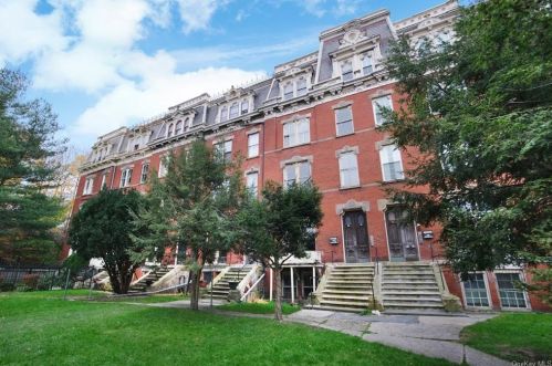 5 Eastman Ter, Poughkeepsie NY  exterior