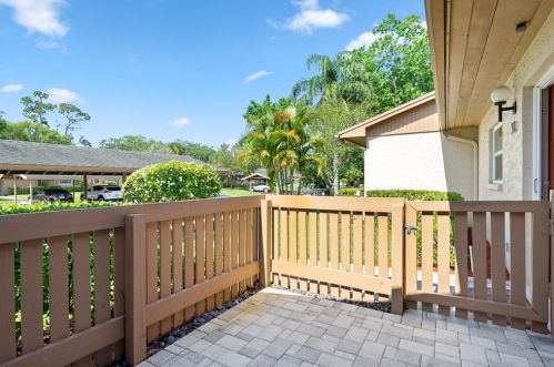50 Balsam Dr, Oldsmar FL  34677-2340 exterior