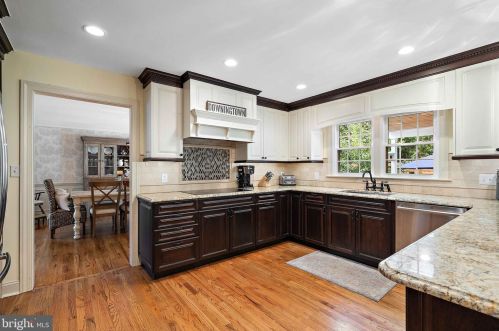 106 Longfields Way, Downingtown PA  19335-4486 exterior