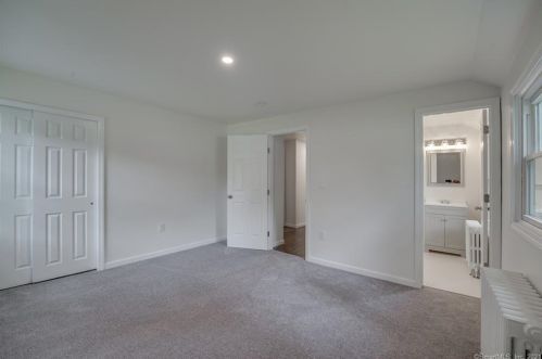 80 Circle Dr, Litchfield CT  06750-1710 exterior