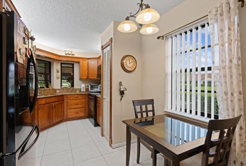 6025 Parkwalk Dr, Boynton Beach, FL 33472-2329