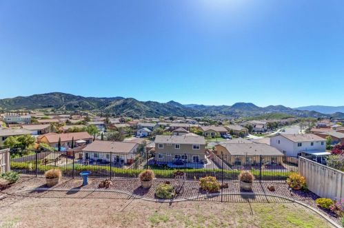 34143 Ambrosia Ct, Lake Elsinore CA  92532-2995 exterior