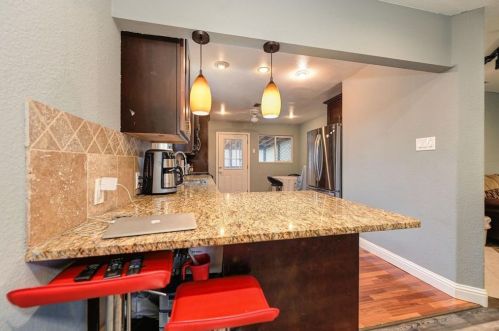 6229 Channing Dr, North Highlands, CA 95660-4355