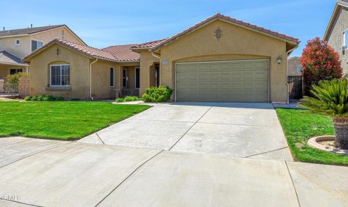 42489 Biscay St, Lancaster, CA 93536-4568