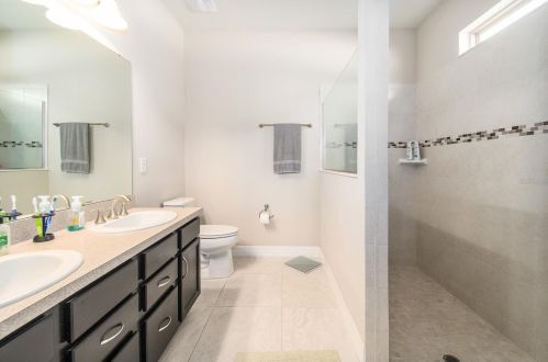 8735 Hinsdale Heights Dr, Polk City FL  33868-6010 exterior