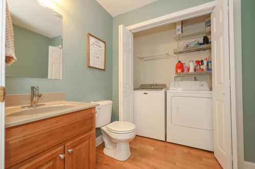 39 Bradford Cir, Hillsboro NH  03244-4864 exterior