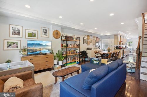 803 9th St, Washington, DC 20002-3731