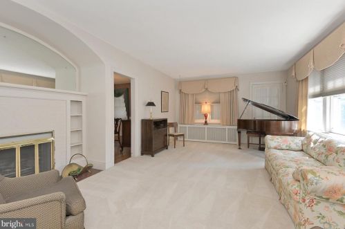 7 Buckingham Ave, Trenton NJ  08618-3311 exterior