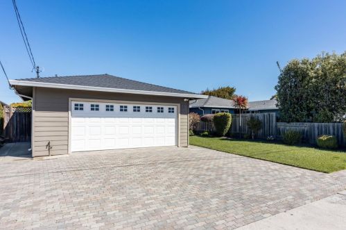 519 Metzgar St, Princeton By The Sea, CA 94019-2021