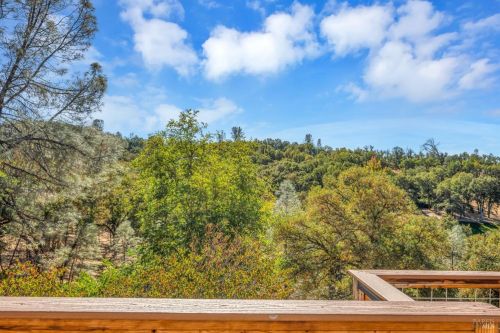 19641 Powder Horn Rd, Middletown, CA 95467-8717